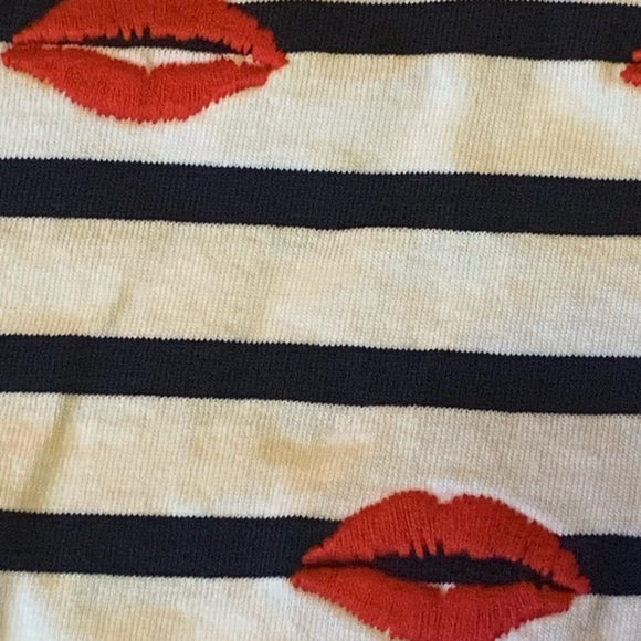 J.Crew top women’s large navy white stripes w/ red embroidered lips crewneck - Picture 7 of 8